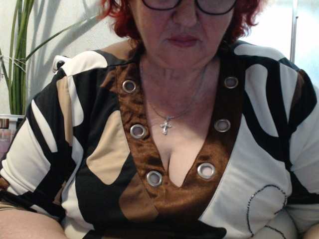 PeggySoft live cam on BongaCams