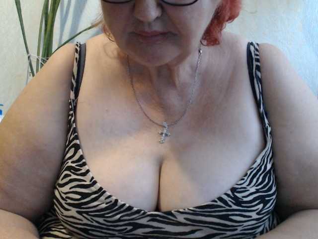 PeggySoft live cam on BongaCams