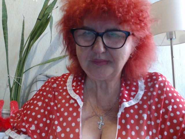 PeggySoft live cam on BongaCams