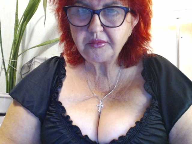 PeggySoft live cam on BongaCams