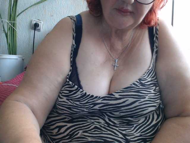 PeggySoft live cam on BongaCams