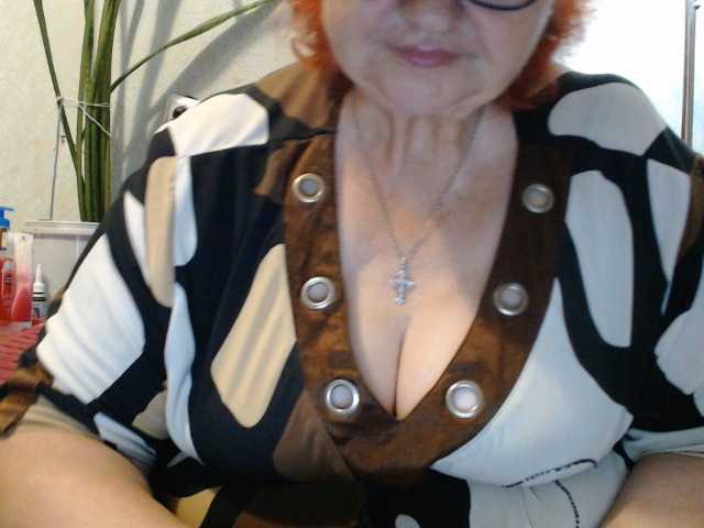 PeggySoft live cam on BongaCams