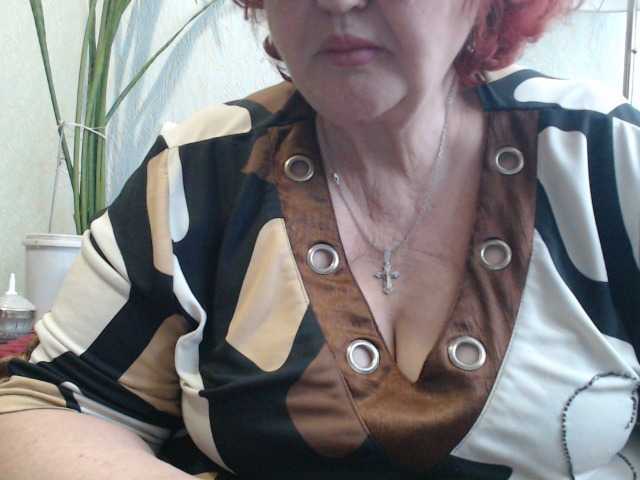 PeggySoft's BongaCams show and profile