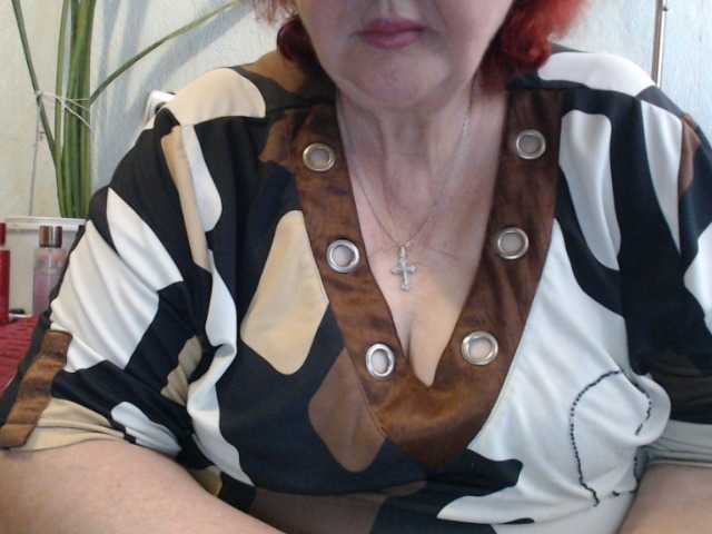 PeggySoft live cam on BongaCams