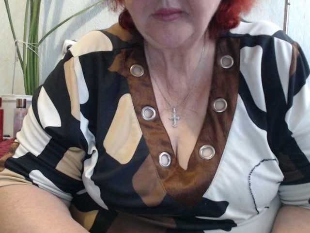 PeggySoft live cam on BongaCams
