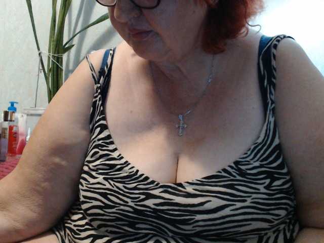 PeggySoft live cam on BongaCams