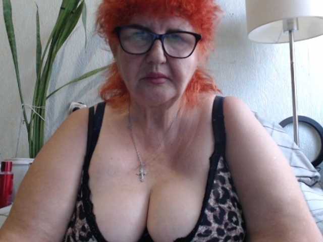 PeggySoft live cam on BongaCams