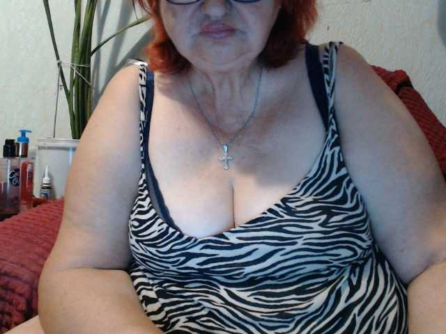 PeggySoft live cam on BongaCams