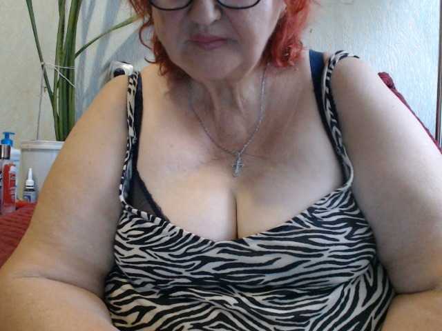 PeggySoft live cam on BongaCams