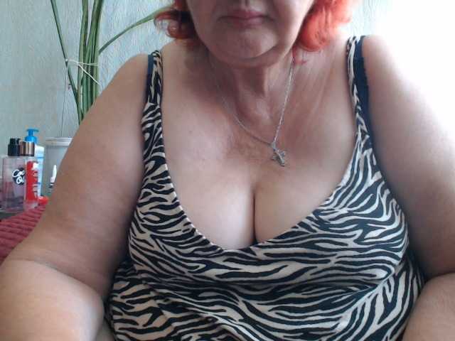 PeggySoft live cam on BongaCams