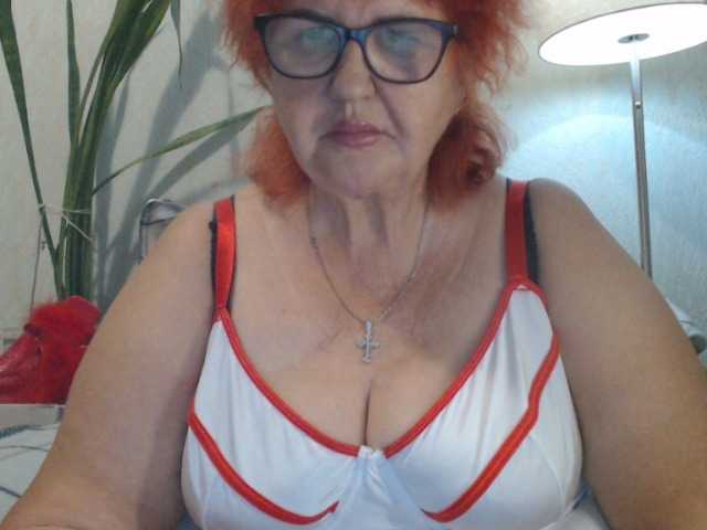 PeggySoft live cam on BongaCams