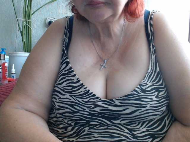 PeggySoft live cam on BongaCams