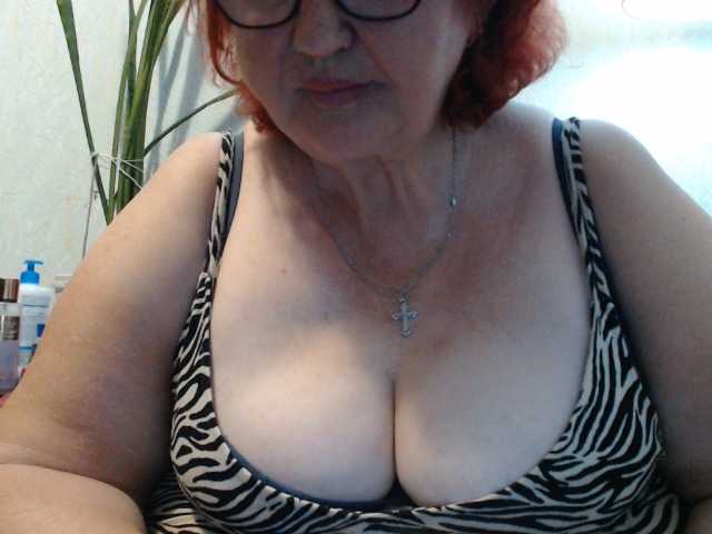 PeggySoft live cam on BongaCams
