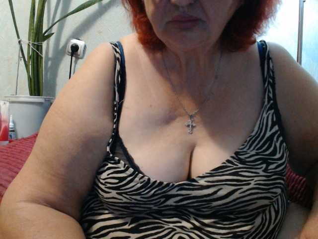 PeggySoft live cam on BongaCams