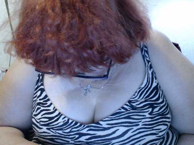 PeggySoft live cam on BongaCams
