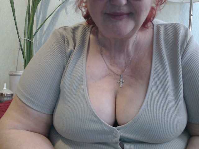 PeggySoft's BongaCams show and profile
