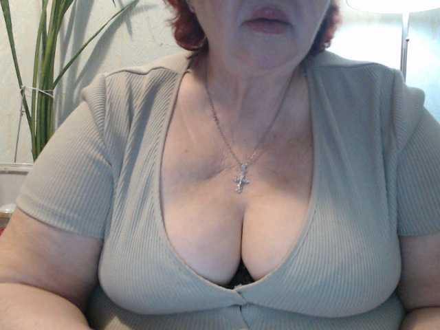PeggySoft's BongaCams show and profile