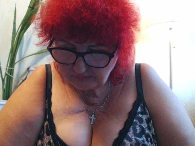 PeggySoft live cam on BongaCams