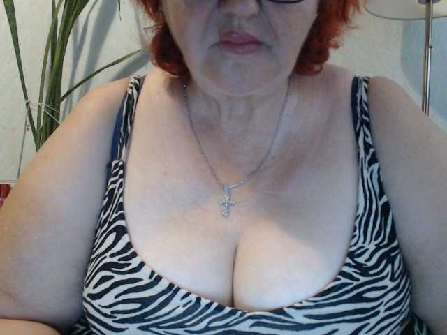 PeggySoft live cam on BongaCams