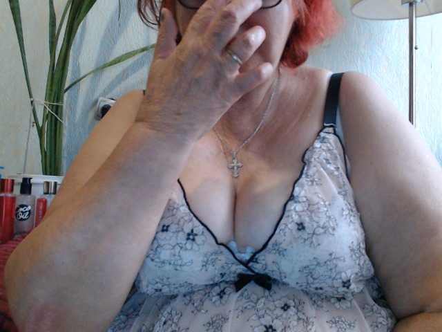 PeggySoft live cam on BongaCams