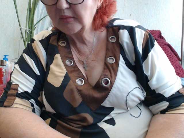 PeggySoft live cam on BongaCams