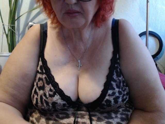 PeggySoft live cam on BongaCams