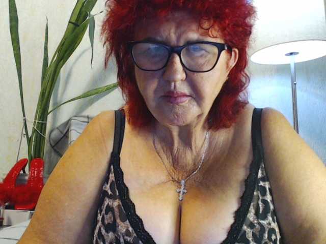 PeggySoft, en directo ahora en BongaCams