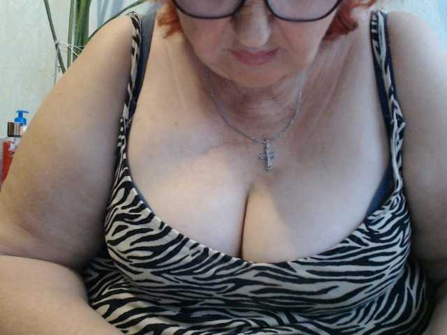 PeggySoft live cam on BongaCams