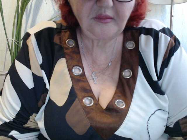 PeggySoft live cam on BongaCams