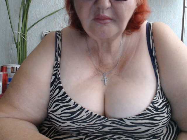 PeggySoft live cam on BongaCams