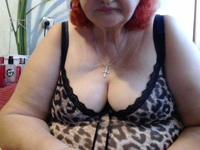 PeggySoft live cam on BongaCams