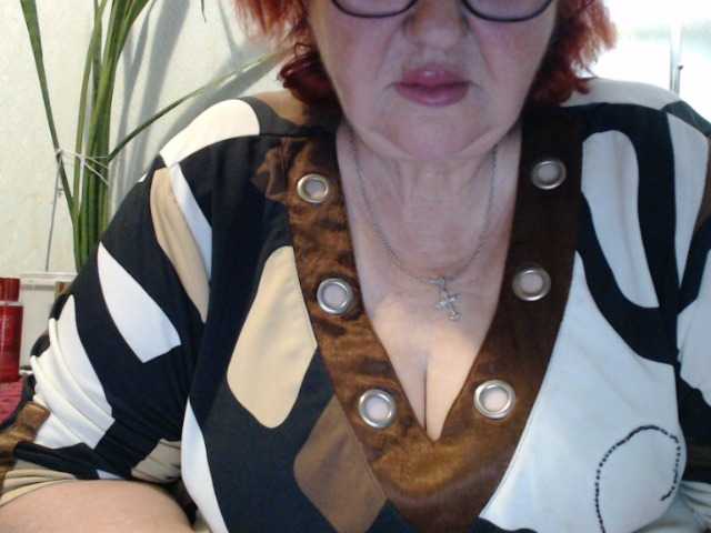 PeggySoft live cam on BongaCams