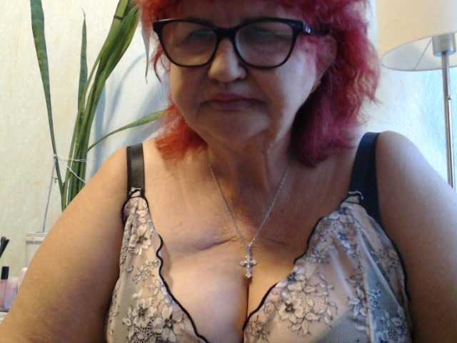 PeggySoft live cam on BongaCams