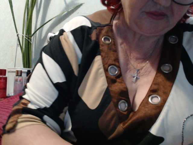 PeggySoft live cam on BongaCams