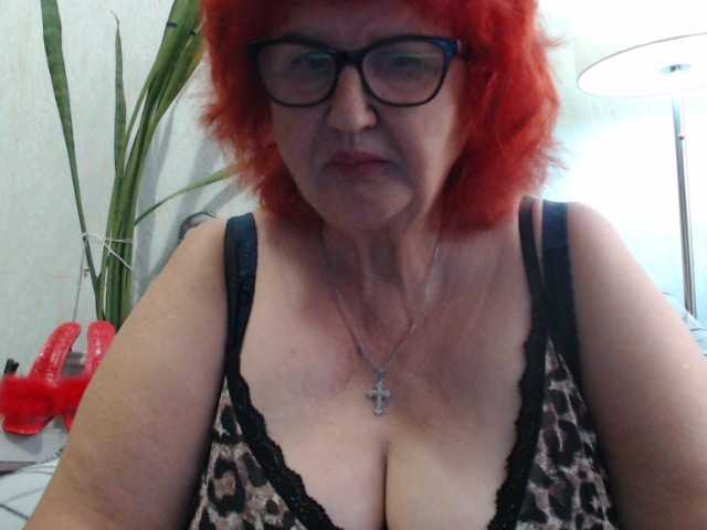PeggySoft live cam on BongaCams