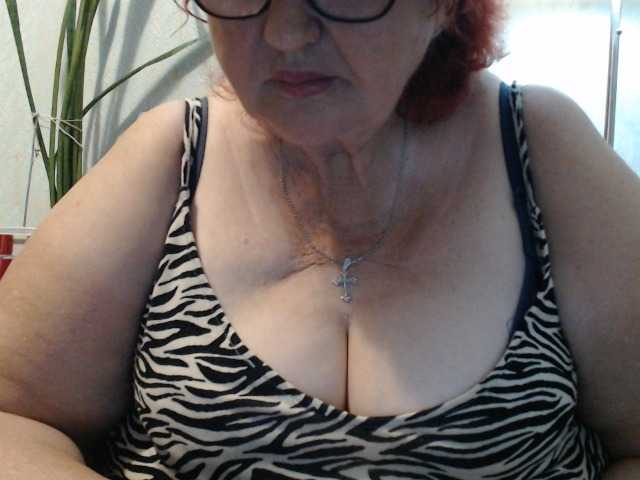PeggySoft live cam on BongaCams