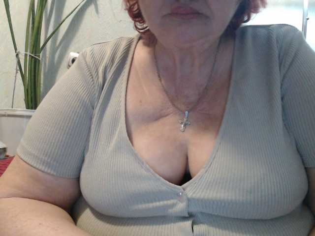 PeggySoft's BongaCams show and profile