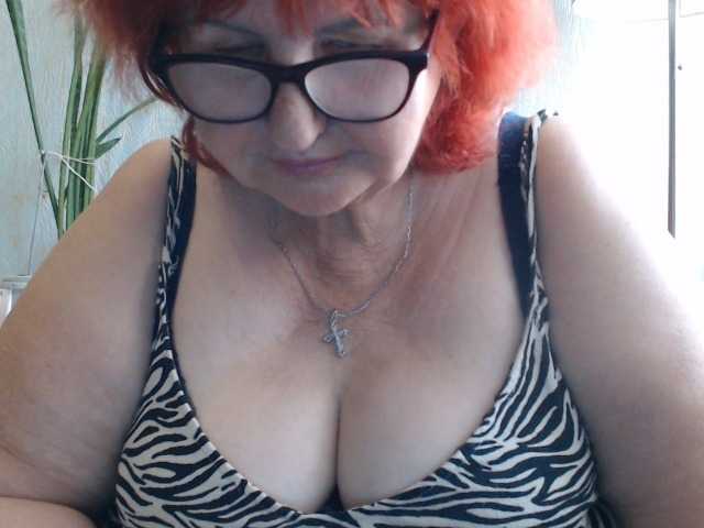 PeggySoft live cam on BongaCams