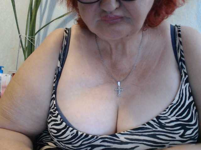 PeggySoft live cam on BongaCams