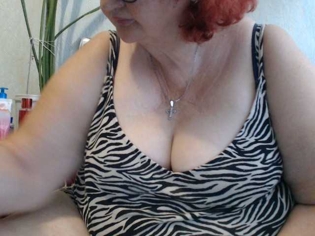 PeggySoft live cam on BongaCams