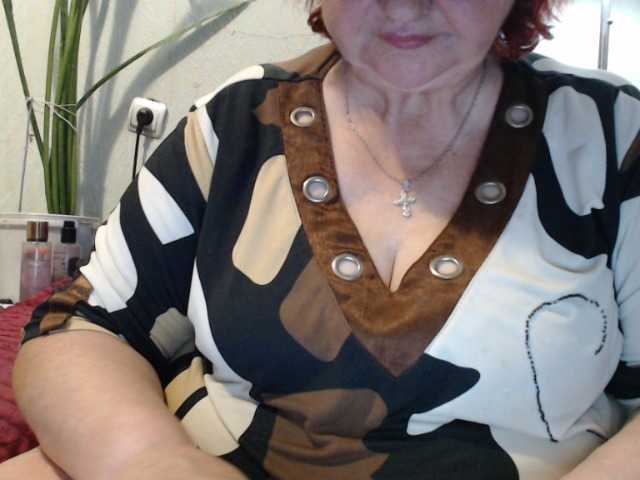 PeggySoft live cam on BongaCams