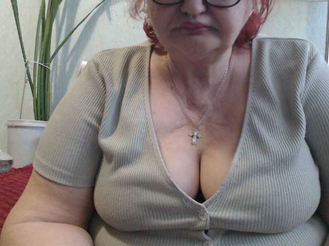 PeggySoft's BongaCams show and profile