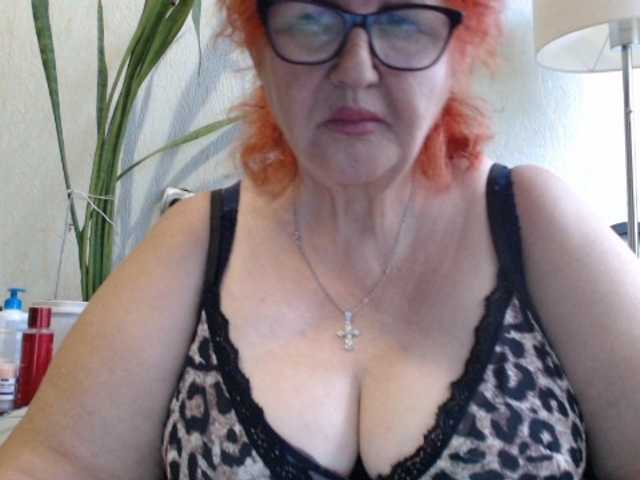 PeggySoft live cam on BongaCams