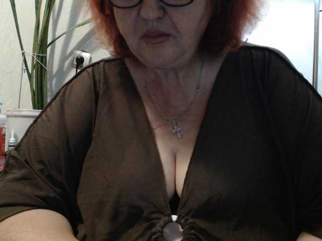 PeggySoft live cam on BongaCams