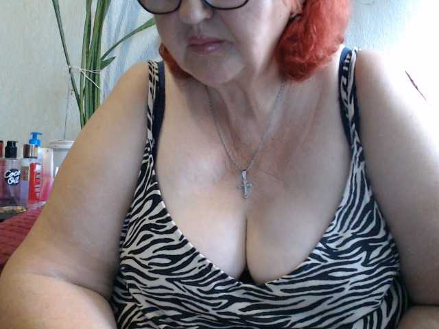 PeggySoft live cam on BongaCams
