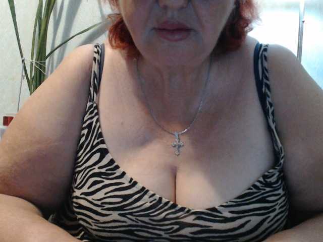 PeggySoft live cam on BongaCams