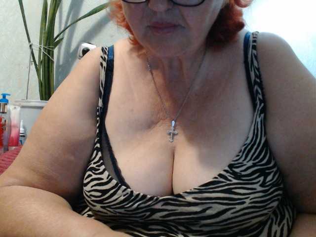 PeggySoft live cam on BongaCams