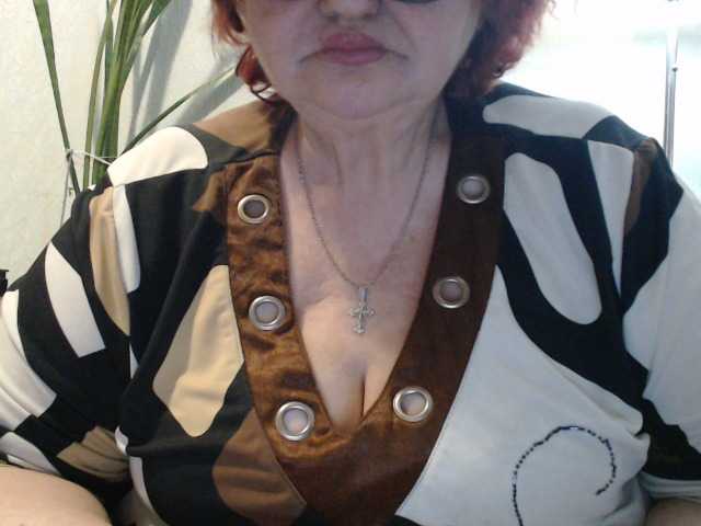 PeggySoft's BongaCams show and profile