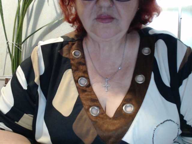 PeggySoft live cam on BongaCams