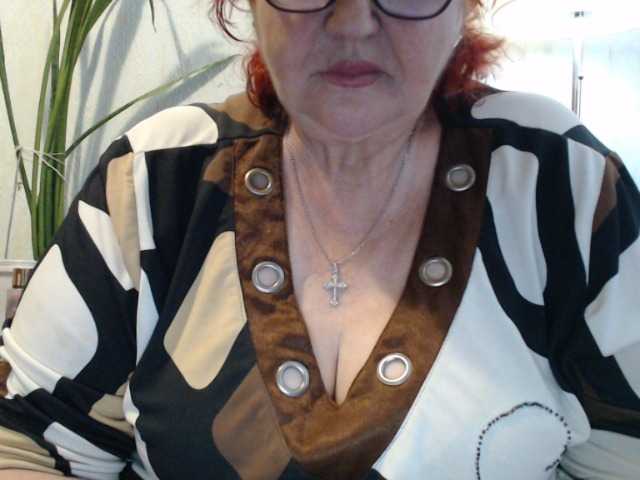 PeggySoft live cam on BongaCams